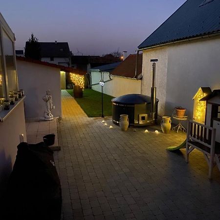 Gaestehaus Malleschitz Mosontarcsa Kültér fotó