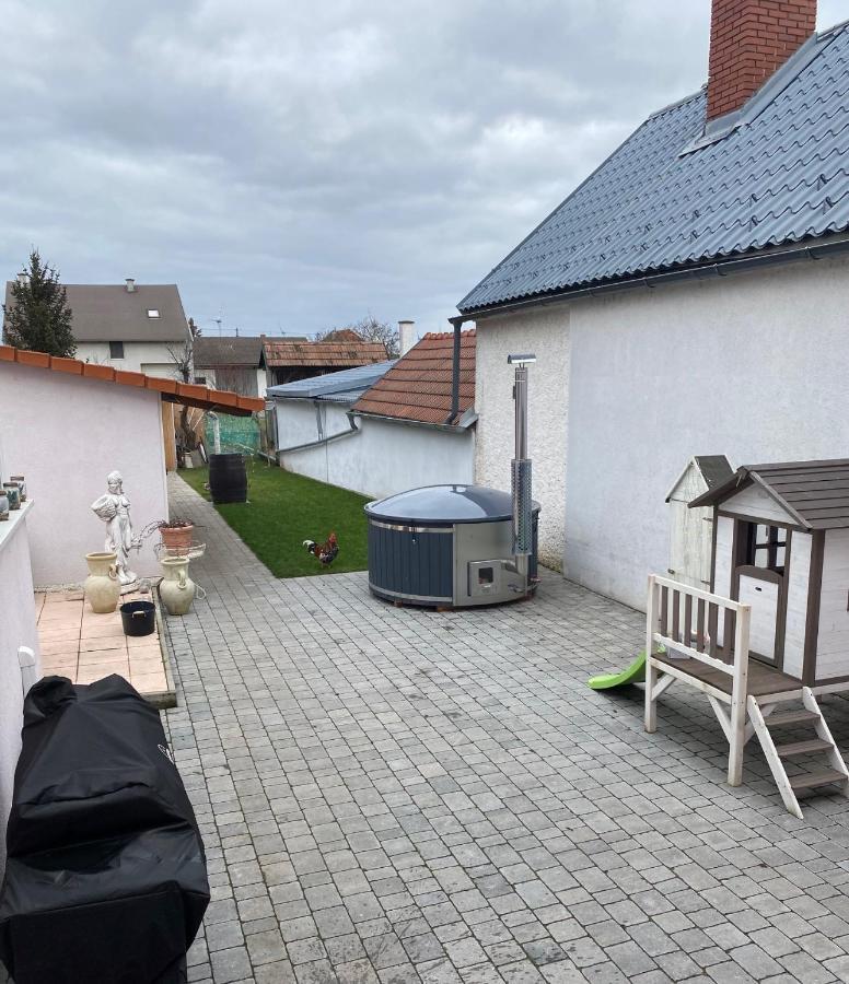 Gaestehaus Malleschitz Mosontarcsa Kültér fotó